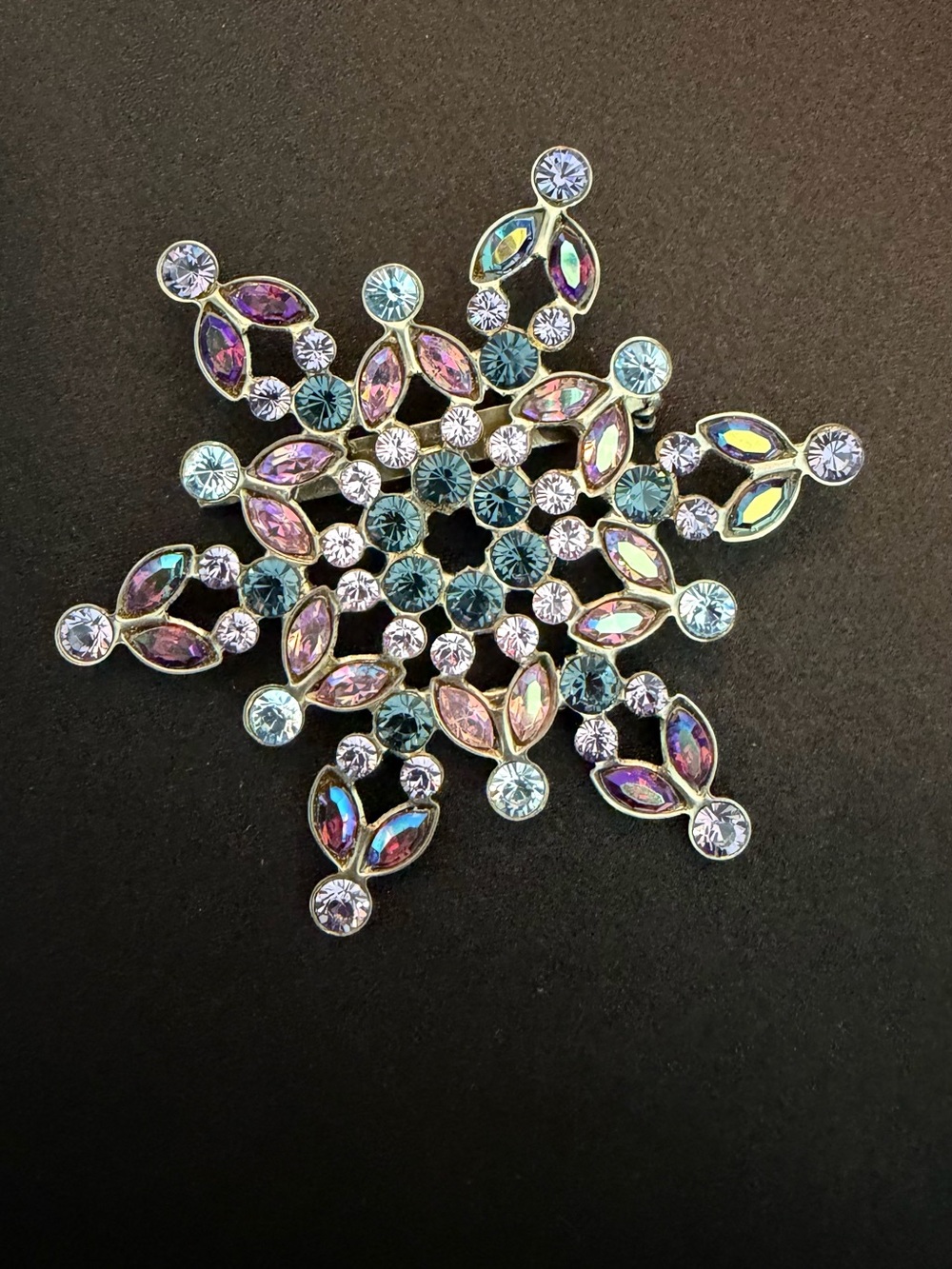 Sorrelli Crystal Snowflake Brooch